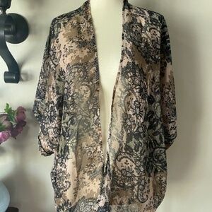 Charlee Tan and Black Floral Kimono Medium